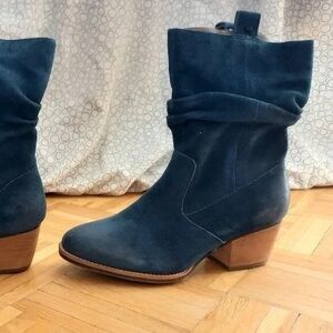 Caterpillar Women's Navy Heeled Boots